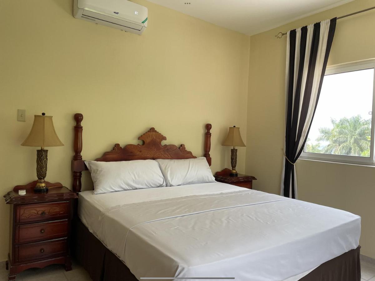 Spring Garden Mobay Resort Luxurious Apartments 蒙特哥贝 外观 照片